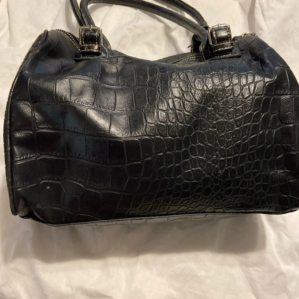 Elegant Black Crocodile-Embossed Handbag
